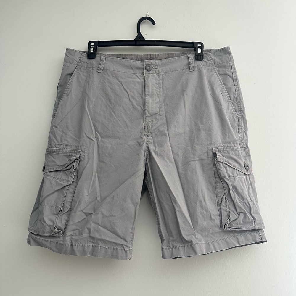 Old Navy Cargo Shorts Waist 38
